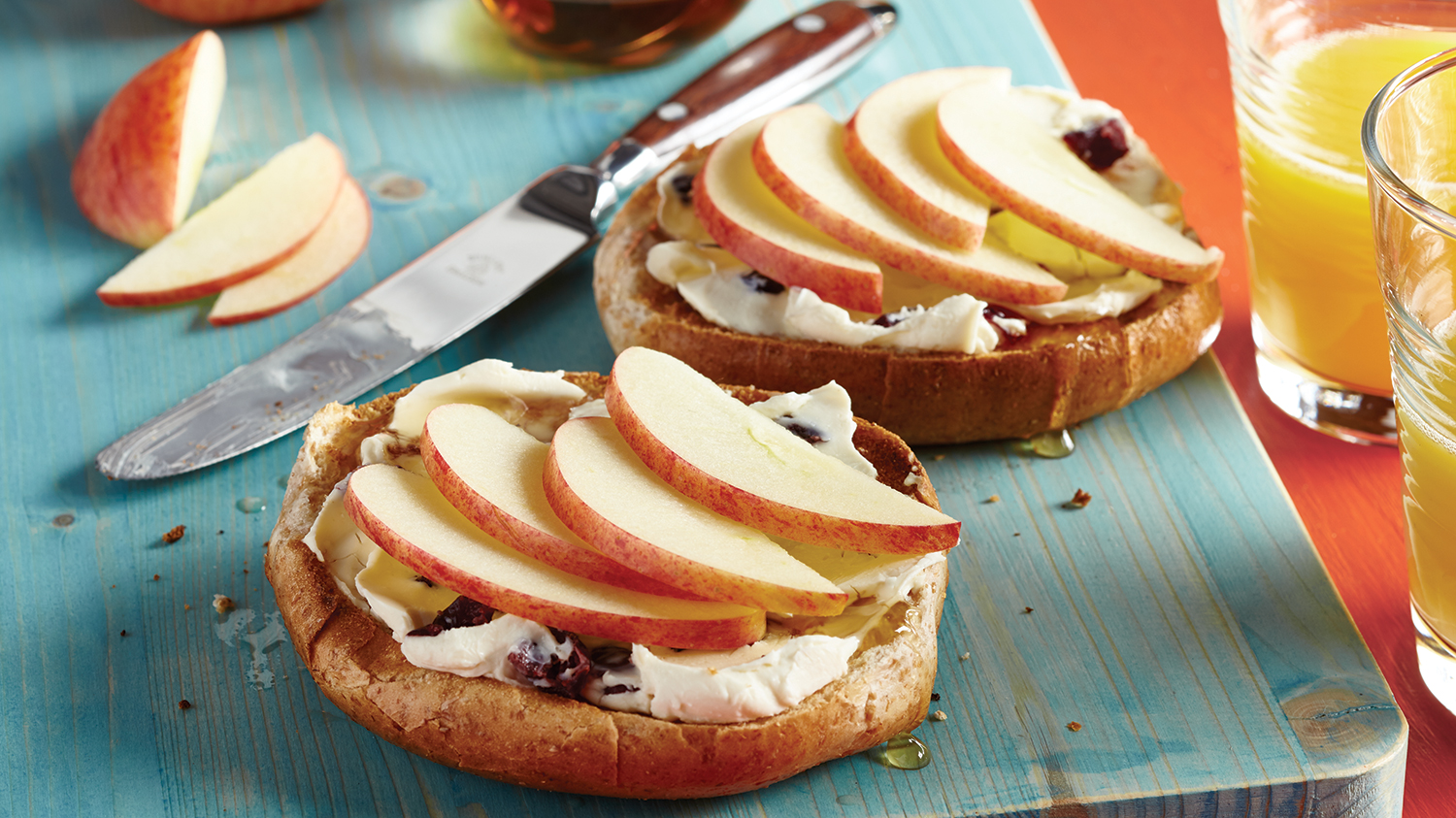 Bagel au fromage à la crème et aux pommes fraîches Sobeys Inc