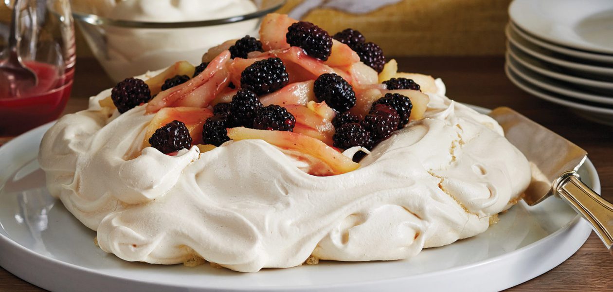 Low-Fat Pavlova With Spiced Pears & Blackberries - Sobeys Inc.