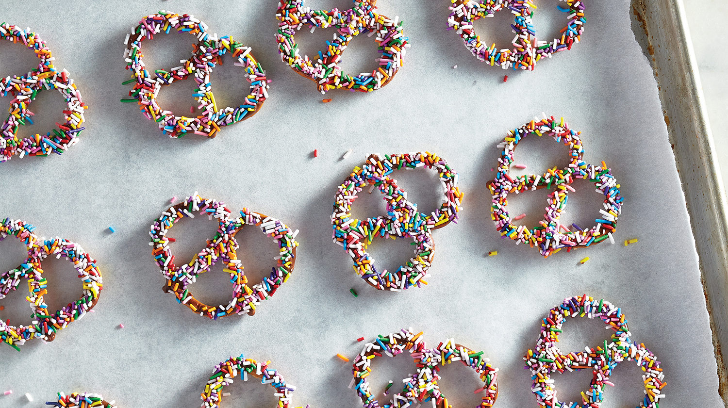 Chocolate Dipped Pretzels Sobeys Inc   Chocolate Dipped Pretzels Stag 