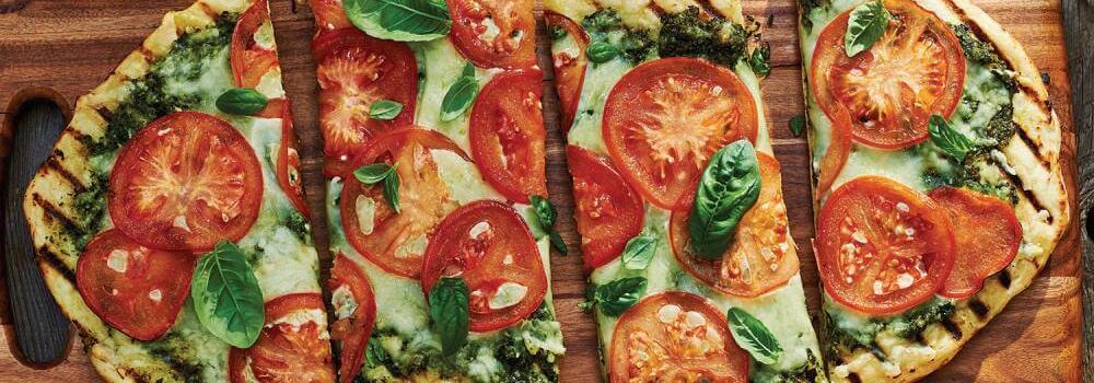 Grilled Tomato Pizza