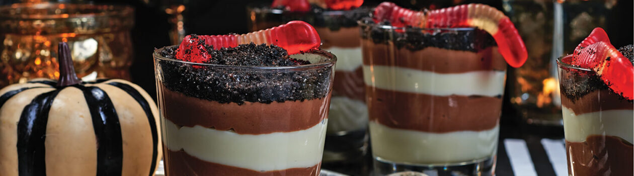 Recipe Striped Pudding Parfait with Dirt Topping