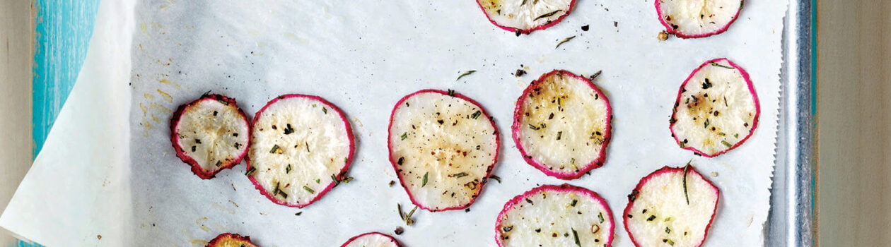 baked radish chips