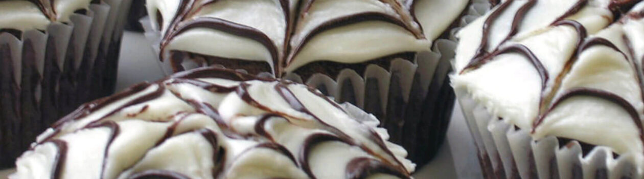 chocolate web spider cupcakes with cream cheese icing