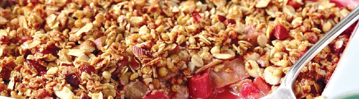 strawberry_rhubarb_ginger_crisp